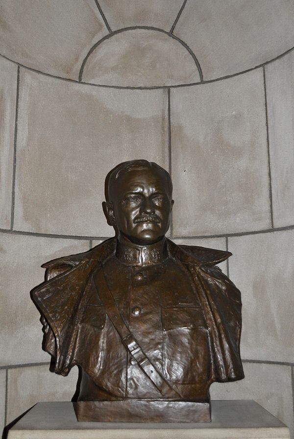 Image: John J. Pershing bust 2