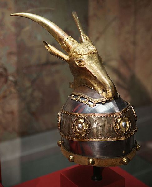 File:KHM Wien A 127 - Helmet of Skanderbeg.jpg