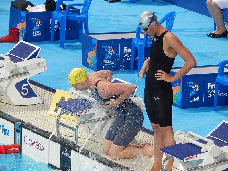 File:Kazan 2015 - Seebohm and Fesikova semi 100m backstroke.JPG