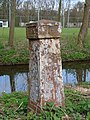 Kilometerstein (Kilometerpaal) bei Leiden (Niederlande)