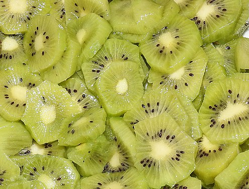 Aufgeschnittene Kiwis