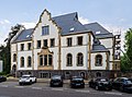 * Nomination Former officers' mess of the hussars' barracks in Krefeld --Carschten 12:48, 14 September 2018 (UTC) * Promotion Good quality, but I prefer a building that is not under construction --Michielverbeek 13:28, 14 September 2018 (UTC) Me too, but sometimes it's unavoidable (and I prefer a construction instead of an abandoned monument) and for QI it isn't important :) --Carschten 13:45, 14 September 2018 (UTC)