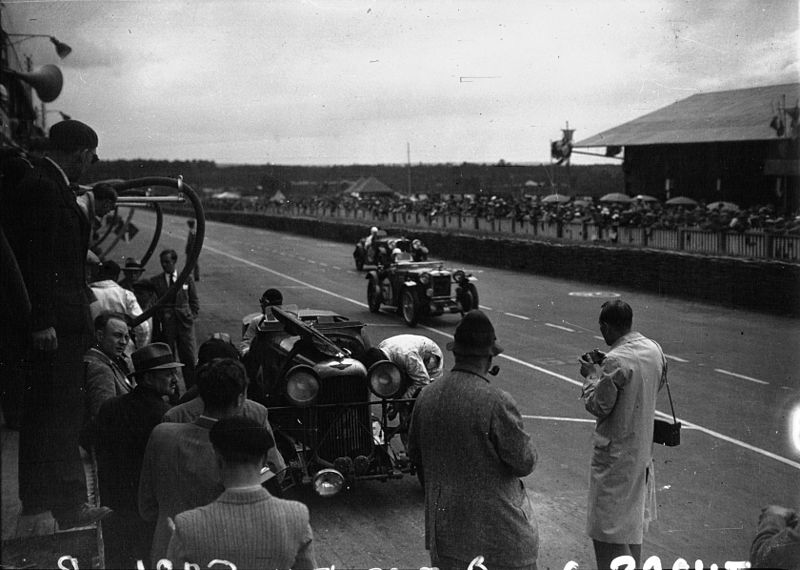 File:Lagonda 4 of Hindmarsh and Fontés at the at the 1935 24 Hours of Le Mans (3).jpg