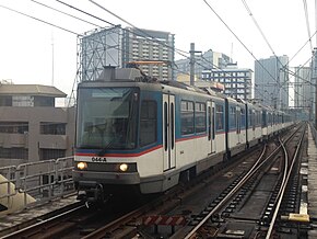 Linka 3 North Avenue Station Class 3000 Train.jpg