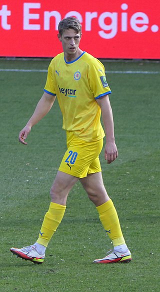 <span class="mw-page-title-main">Lion Lauberbach</span> German footballer