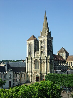 Lisieux, Cathédrale Saint-Pierre01.jpg