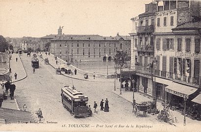 « Pont-Neuf et Rue de la République » (carte postale, années 1910).