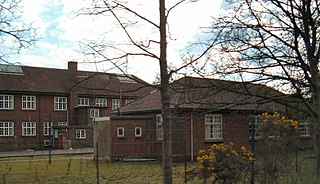 <span class="mw-page-title-main">Longmoor Camp</span>