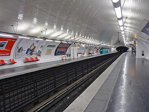 Mtro de Paris - Ligne 4 - tienne Marcel 01