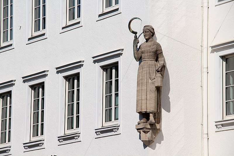 File:München - Haus der landwirtschaftlichen Genossenschaften.jpg