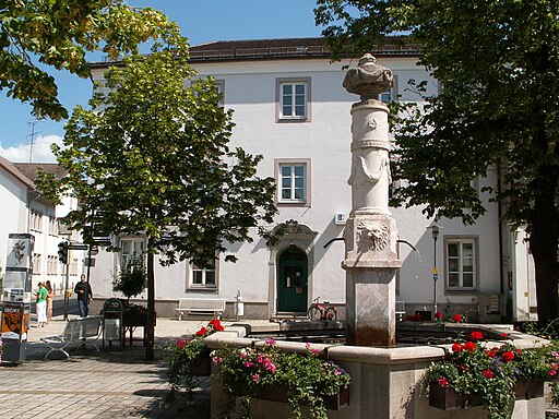 MOD Amtshaus ehem, Marktbrunnen