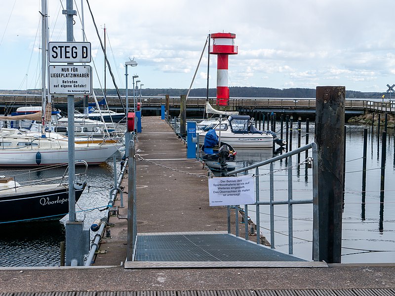 File:Marina, Eckernförde (P1100617).jpg