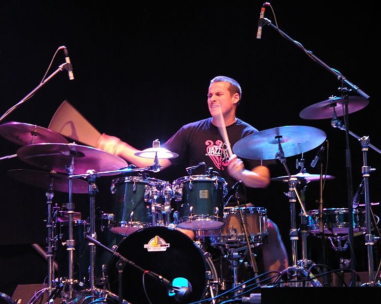 File:Martin Valihora on drum, Hiromi Uehara in Mendrisio, 2007-06-30.jpg