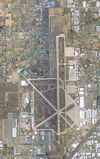 <span class="mw-page-title-main">Sacramento McClellan Airport</span> Airport in California, US