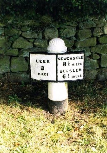 File:Milepost 3 miles form Leek.jpg