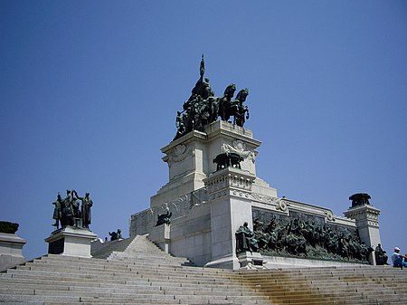 ไฟล์:Monumento_à_Independencia_II.JPG