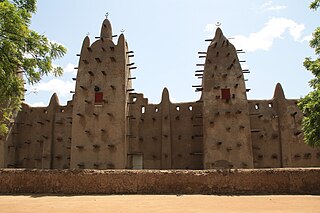 <span class="mw-page-title-main">San, Mali</span> Commune and town in Ségou Region, Mali