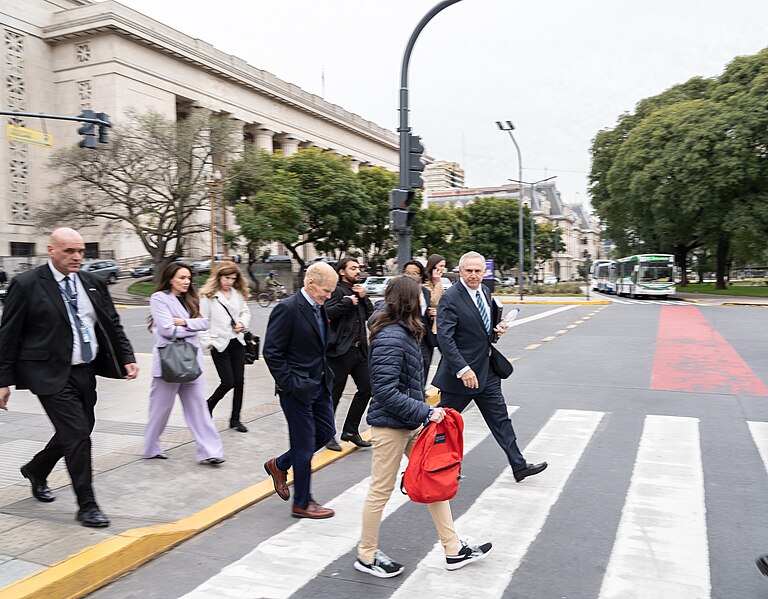 File:NASA ADM BILL NELSON IN ARG-9 (53088998208).jpg