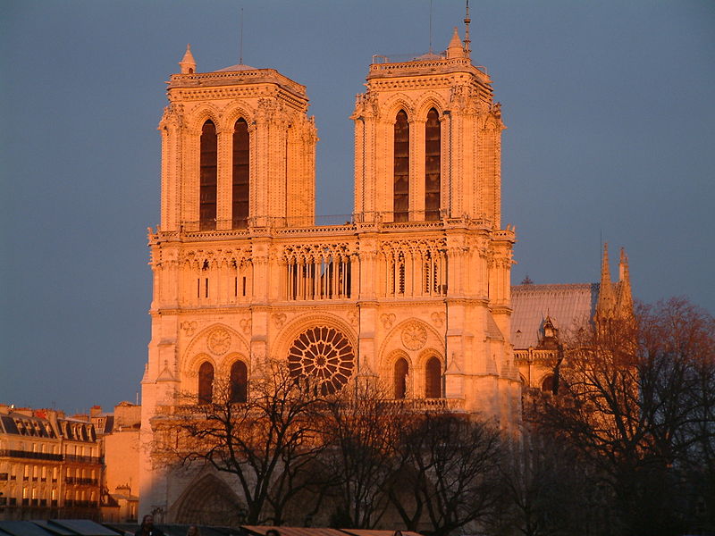 File:Notre Dame Sunlight.jpg