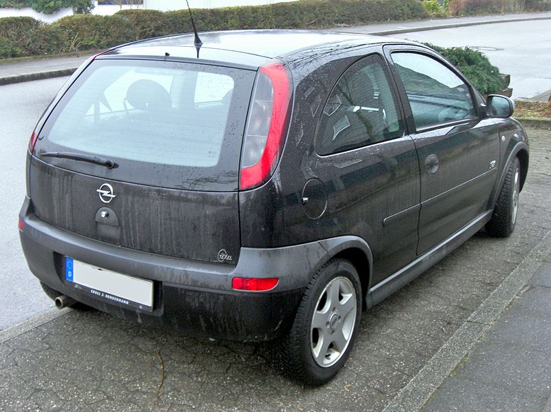 https://upload.wikimedia.org/wikipedia/commons/thumb/1/16/Opel_Corsa_C_rear.jpg/800px-Opel_Corsa_C_rear.jpg