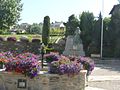 Français : Square et monument aux morts d'Osséja, Pyrénées-Orientales, France