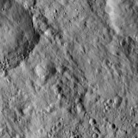 PIA20559-Ceres-DwarfPlanet-Dawn-4thMapOrbit-LAMO-image64-2016212.jpg