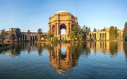 How to get to Palace of Fine Arts with public transit - About the place