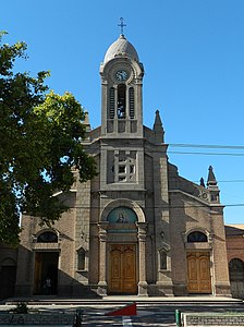 Église María Auxiliadora de Rodeo del Medio dans le département de Maipú. Inaugurée en 1909.