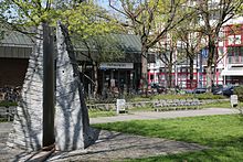 Partnachplatz mit „Partnachklamm“-Brunnen