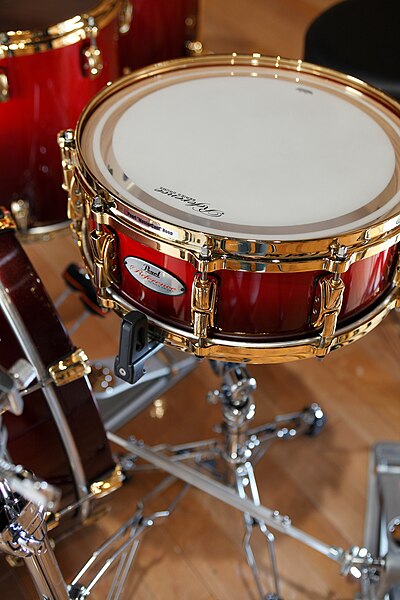 File:Pearl Reference Snare drum.jpg