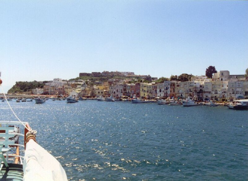 File:Procida from the sea.jpg