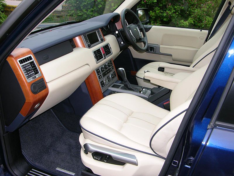 File:Range Rover V8 Vogue - Flickr - The Car Spy (11).jpg