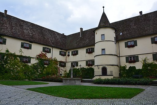 Klosterhof von Kloster Reichenau (UNESCO-Weltkulturerbe Klosterinsel Reichenau)