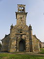 Saint-Ségal : la chapelle Saint-Sébastien, façade occidentale.