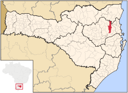 Localização de Blumenau em Santa Catarina