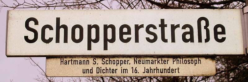 File:Schopperstraße in Neumarkt Oberpfalz.JPG