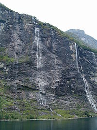 Seven Sisters Waterfall in Geirangerfjord, Norway.JPG