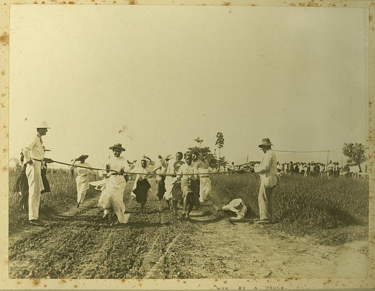 File:StateLibQld 2 239607 Races at a picnic in Innisfail, 1902.jpg