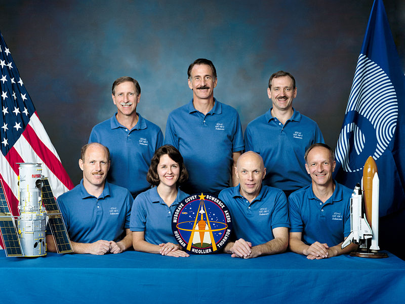 File:Sts-61 crew.jpg