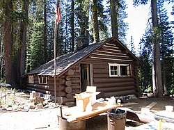 Stanice Summit Lake Ranger Lassen NP.jpg