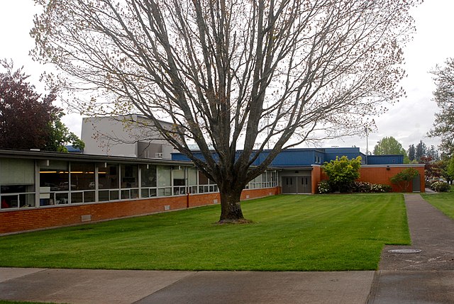 Sunset High School in 2015