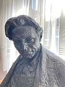 Tescani - Estàtua George Enescu