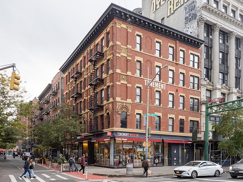 File:The Tenement Museum (51624759160).jpg