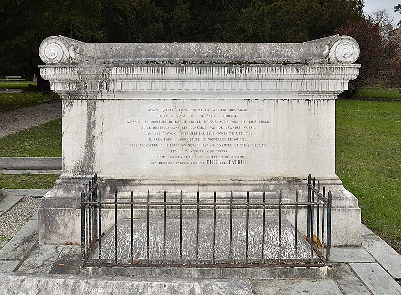 File:Tomb of Charles Pictet de Rochemont, back side, Kings Cemetery, Geneva.jpg