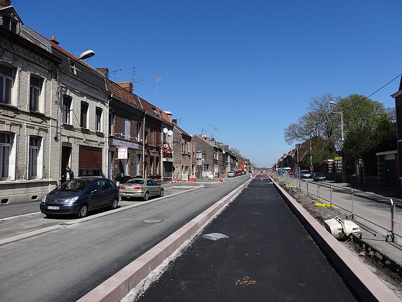 File:Travaux de la branche vers Vieux-Condé de la ligne B du tramway de Valenciennes en avril 2013 (045).JPG