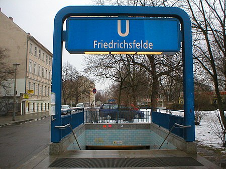 U Bahn Berlin U5 Friedrichsfelde entrance