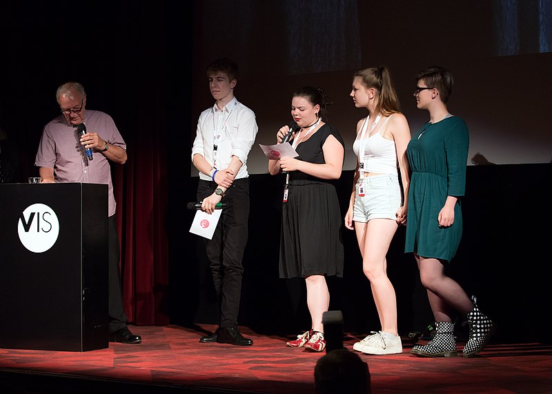 File:Vienna Shorts 2017 awards 14 youth jury.jpg