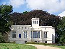 Villa Schöningen with gardens and fencing