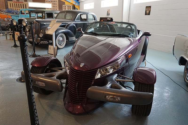 File:Vintage Grill & Car Museum May 2017 09 (1999 Plymouth Prowler).jpg