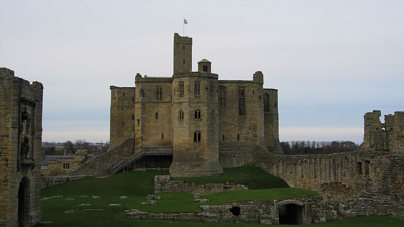 File:Warkworth Castle 014.jpg